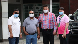 বিসিবিতে বৈঠকের পর খালেদ মাহমুদ সুজন, নাঈমুর রহমান দুর্জয়, আকরাম খান ও মিনহাজুল আবেদীন নান্নু। ছবি: বিসিবি