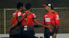 প্লে-অফে কুমিল্লা ভিক্টোরিয়ান্স, হেরেই চলেছে সিলেট