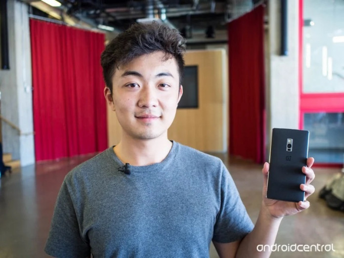 carl pei: OnePlus 11 5G review: Nothing CEO Carl Pei, who co-founded OnePlus,  tests new smartphone, says it 'lacks real identity' - The Economic Times