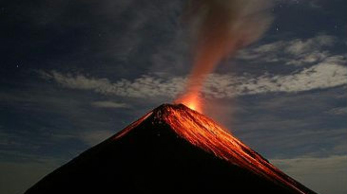 File:Volcán de Fuego - Guatemala.jpg - Wikimedia Commons
