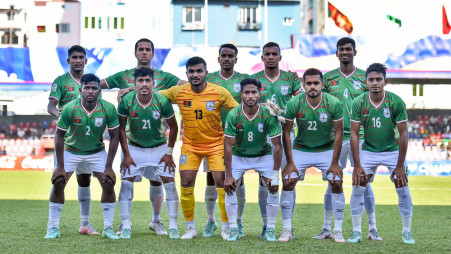 Vs maldives football bangladesh Maldives x