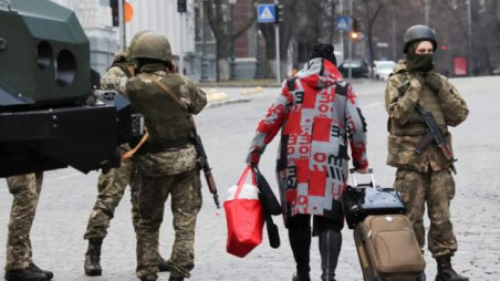 Kyiv imposes city-wide curfew