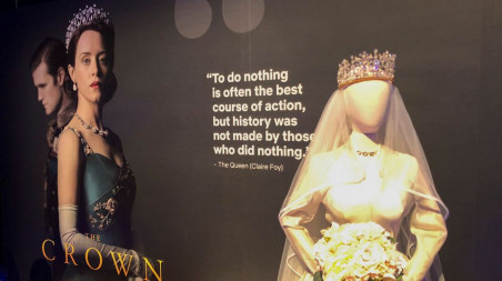 Netflix displays a costume from "The Crown" series at an exhibition promoting the company's shows for Emmy consideration in Los Angeles, California, U.S., May 6, 2018. Picture taken 6 May, 2018. Photo: Reuters 


