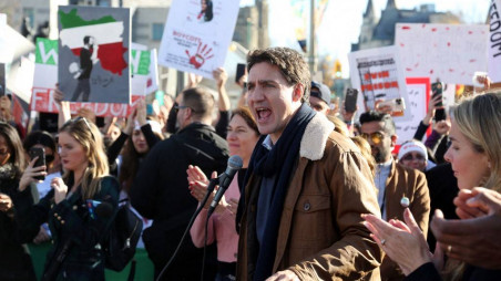 Trudeau joins Canadian demonstrators in support of Iran protests