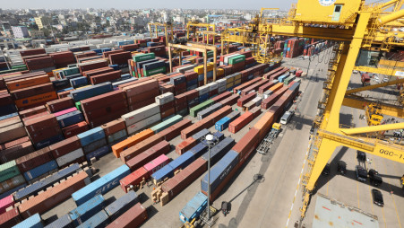 The full implementation of pre-arrival processing and the introduction of system-generated notifications for IGM submissions can improve the situation of ports. Photo: Mohammad Minhaj Uddin/TBS

