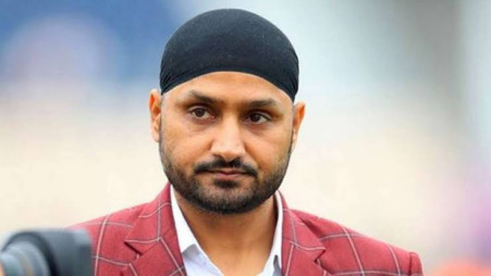 If it had been a 10-match series, Australia would have lost 10-0: Harbhajan