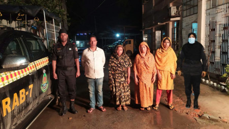 Four held with 440kg adulterated spices, 120kg dyes