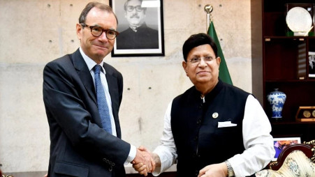 Foreign Minister AK Abdul Momen meets outgoing British High Commissioner to Bangladesh Robert Chatterton Dickson at the Ministry of Foreign Affairs in Dhaka on 24 April 2023. Photo: Ministry of Foreign Affairs