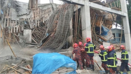 9 workers injured as roof of under-construction building collapses in Jashore