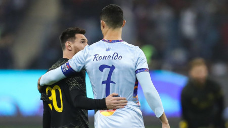 Turned the recent Ronaldo X Messi picture, to reflect their true