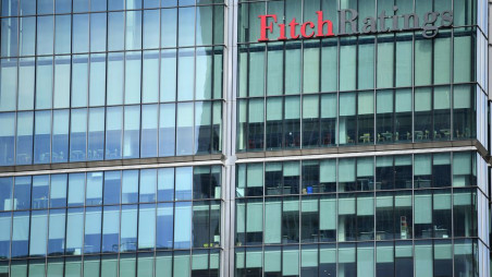 The Fitch Ratings logo is seen at their offices at Canary Wharf financial district in London, Britain, 27 May 2020 Photo: Reuters