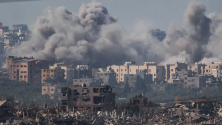 Smoke rises after an Israeli air strike on the Gaza Strip on November 21, 2023. [Leo Correa/AP Photo]