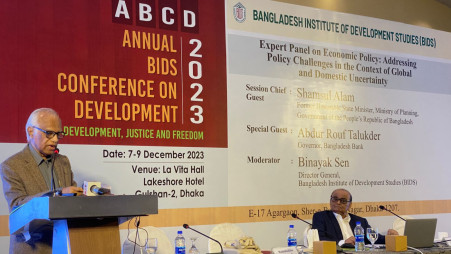 Professor Wahiduddin Mahmud speaks at a public lecture session of the three-day Annual BIDS Conference on Development (ABCD) at a hotel in the capital on Saturday, 9 December. Photo: Courtesy