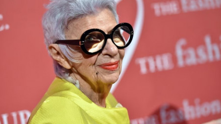 In this 27 October photo, Auteur of Style honoree Iris Apfel attends The Fashion Group International's Night of Stars Gala at Cipriani Wall Street in New York. Iris Apfel, a textile expert, interior designer and fashion celebrity known for her eccentric style, has died, Friday, 1 March 2024. She was 102. Photo: Evan Agostini/Invision/AP