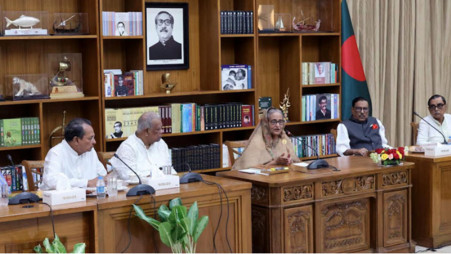 Prime Minister Sheikh Hasina holds a meeting with the leaders of 14-party at her official residence Gonobhaban this (29 July) evening. Photo: BSS