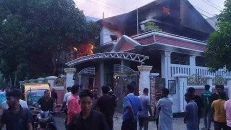 Mashrafe's house was set on fire this afternoon. Photo: UNB