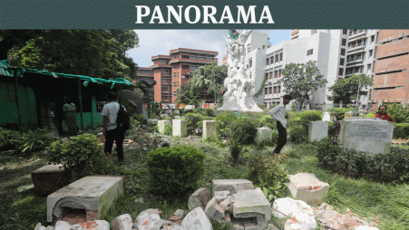 Mobs vandalised the Shadhinata Sangram sculpture garden at Fuller Road. Photo: Mehedi Hasan