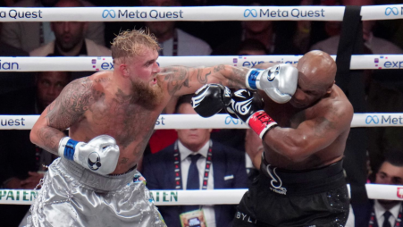 Jake Paul defeats Mike Tyson via unanimous decision in boxing match today (16 November). Photo: Collected