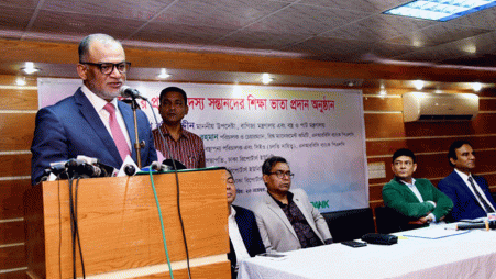 Commerce Adviser Sheikh Bashiruddin speaking at an event in the capital on 23 November. Photo: BSS