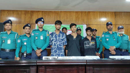 Ctg police with three arrestees on 3 March. Photo: Courtesy