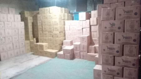 Photo shows approximately 6,700 litres of soybean oil stored at a warehouse in the Chandgaon area of Chattogram City. Photo: TBS