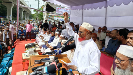 Jamaat-i-Islami leader ATM Azharul Islam addresses rally at Shahbagh, Dhaka, on 28 May 2025. Photo: TBS