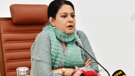 Environment Adviser Syeda Rizwana Hasan speaking to reporters about air pollution on 30 June 2025. Photo: Courtesy