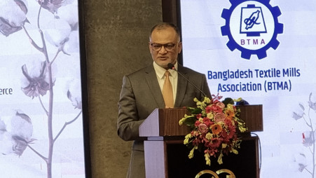 Commerce adviser speaking at an event in Gulshan Club on 10 Aug. Photo: TBS