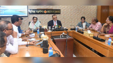Civil Aviation and Tourism Adviser Sheikh Bashir Uddin spoke at a press briefing at the commerce ministry's conference room this afternoon (25 August). Photo: Ministry
