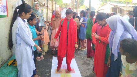 School-led ‘happy street’ initiative highlights safe streets for children