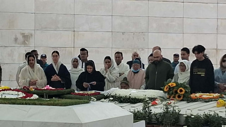 Zaima Rahman and other family members offer prayers at Khaleda Zia's grave on 2 January 2025. Photo: TBS 