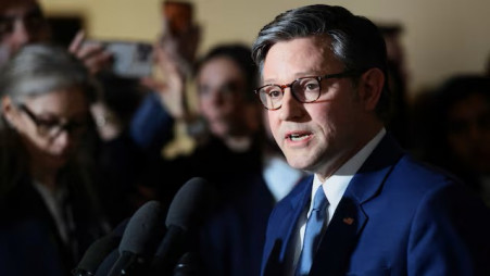 House Speaker Mike Johnson (R-LA) speaks to reporters after members of Congress were briefed on the situation in Venezuela, on Capitol Hill in Washington, DC, US, 5 January 2026. REUTERS/Evelyn Hockstein