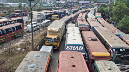 A long tailback was seen at Dhaka-Tangail highway this morning. Photo: TBS