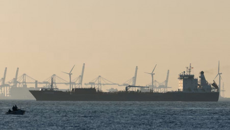 The silhouette of an oil and chemical tanker off the Gulf of Fos-sur-Mer, in Martigues, France, March 20, 2026. Photo: Reuters