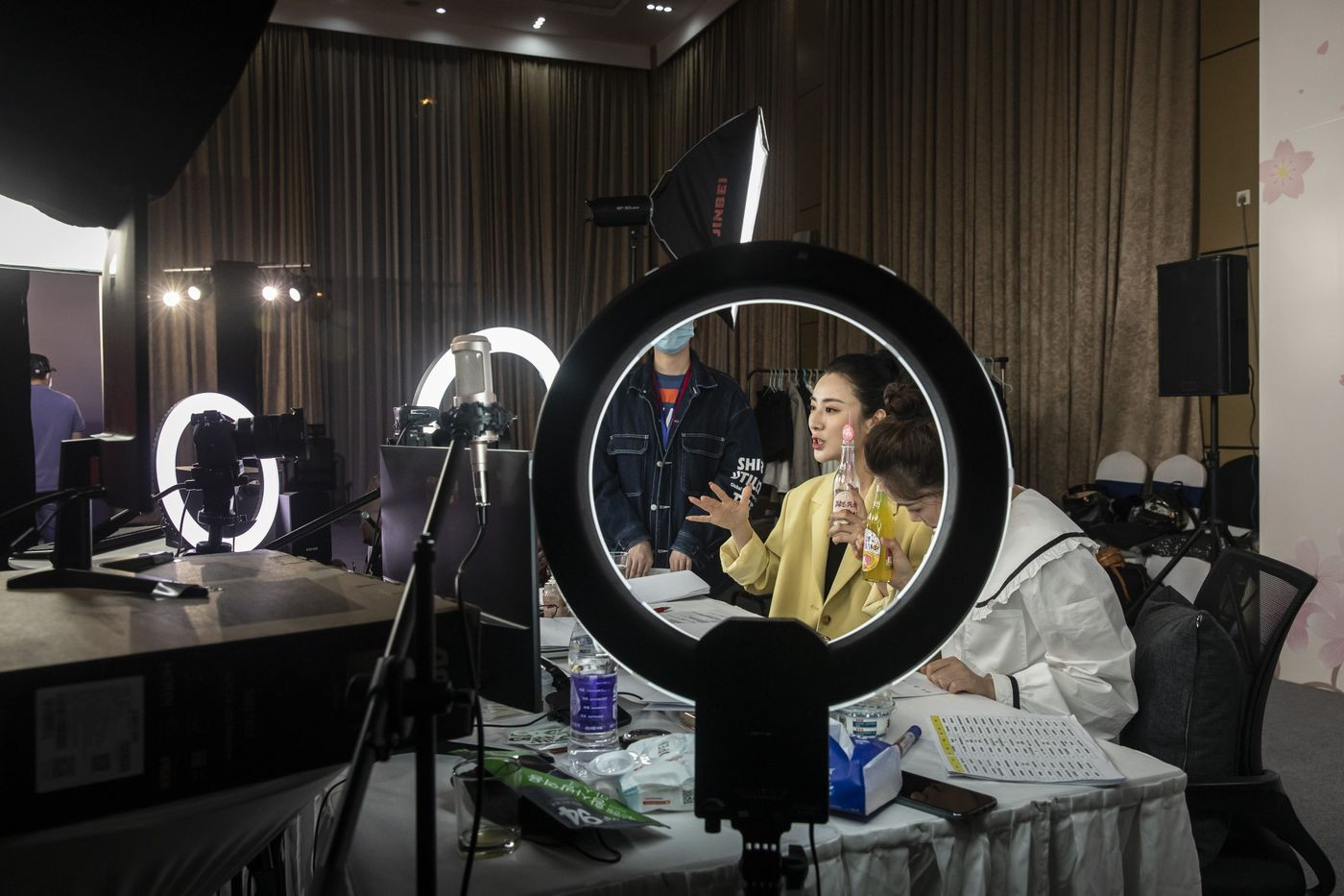 Retailers of all sorts sold goods via live online video streaming (like a home shopping channel for the digital age). Huang Wei, known professionally as Viya, is among the China’s most successful livestreamers.Photographer: Qilai Shen/Bloomberg