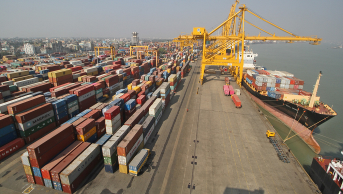 Direct shipping from Bangladesh has benefitted businesses with reduced cost, cutting the voyage time and instilled confidence in MLOs and shipping agents. Photo: TBS