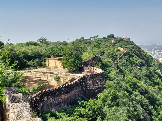 Protection wall of Nahargarh Fort