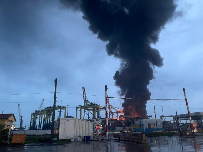 Large fire, plume of smoke at Turkey's Iskenderun port | The Business ...