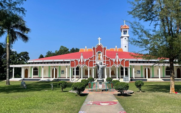 A front view of St Nicholas Church, showcasing its semi-Gothic design and pristine surroundings. Photo: Abrar Faiyaz Niloy