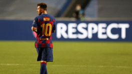 A disappointed Lionel Messi looks on. Photo: Reuters