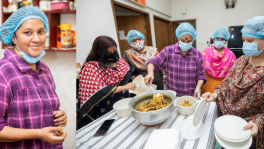 Amina Sultana Sanjana, founder of ‘Manusher Tore Manush,’ Based on the area, the core team members of the group cook and deliver the foods. Photos: Noor-A-Alam.