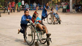 Persons with disabilities account for approximately 10% of the population in our country. Photo: Collected