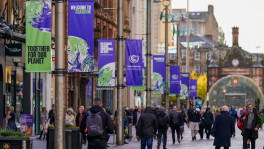 Banners promoting the COP26 climate talks in Glasgow. Photo: Bloomberg. 