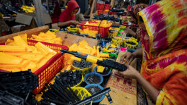 We need to pay attention to the downsides of the plastic toy industry