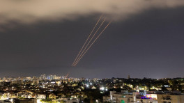 An anti-missile system operates after Iran launched drones and missiles towards Israel, as seen from Ashkelon, Israel April 14, 2024. REUTERS/Amir Cohen