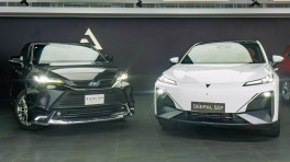 Both the Toyota Harrier and the Deepal S07 are premium crossovers, both seat five, but their personalities couldn’t be more different. PHOTO: Ahbaar Mohammad