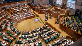 Parliament in session as lawmakers rapidly pass multiple bills, sparking debate over whether proper constitutional procedures were followed in repealing key ordinances. Photo: COURTESY

