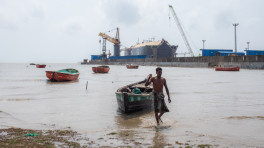 A fisherman arrives ashore near a ship recycling yard in Sitakunda. Photo: Monowar Maruf Nafis
