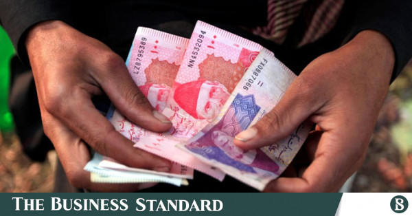 Nomura varuje, že Pákistán může čelit hrozbě měnové krize