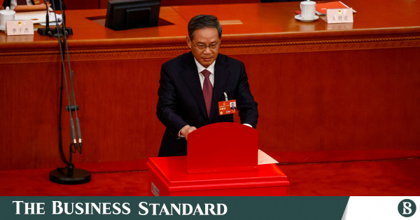 中国国务院总理李强出席达沃斯峰会